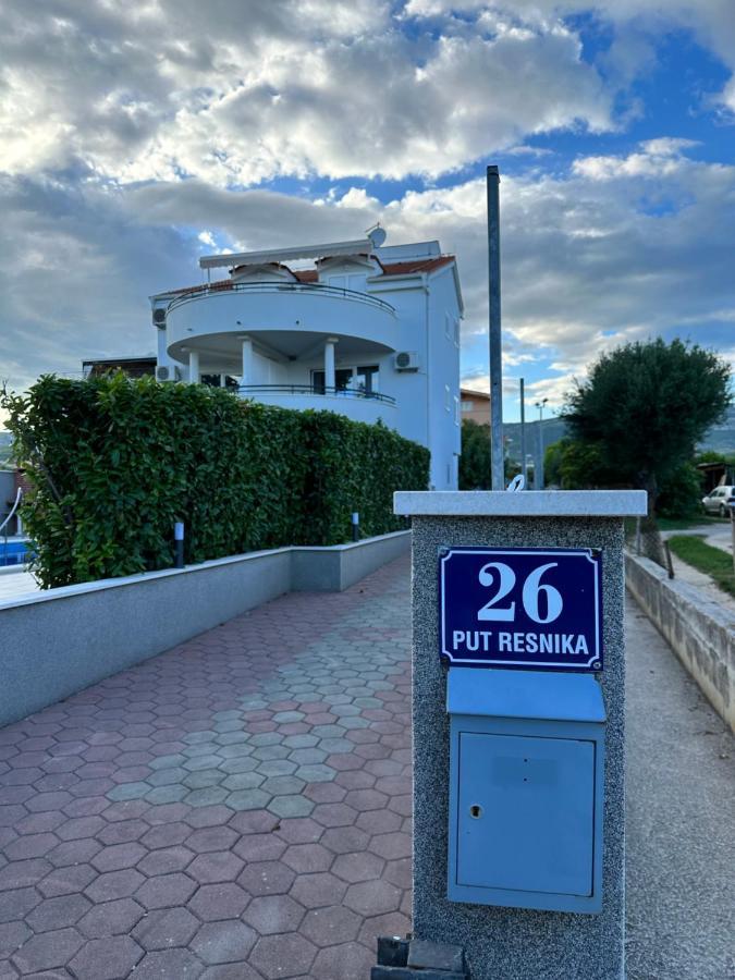 Apartments Villa Ohana Kaštela エクステリア 写真
