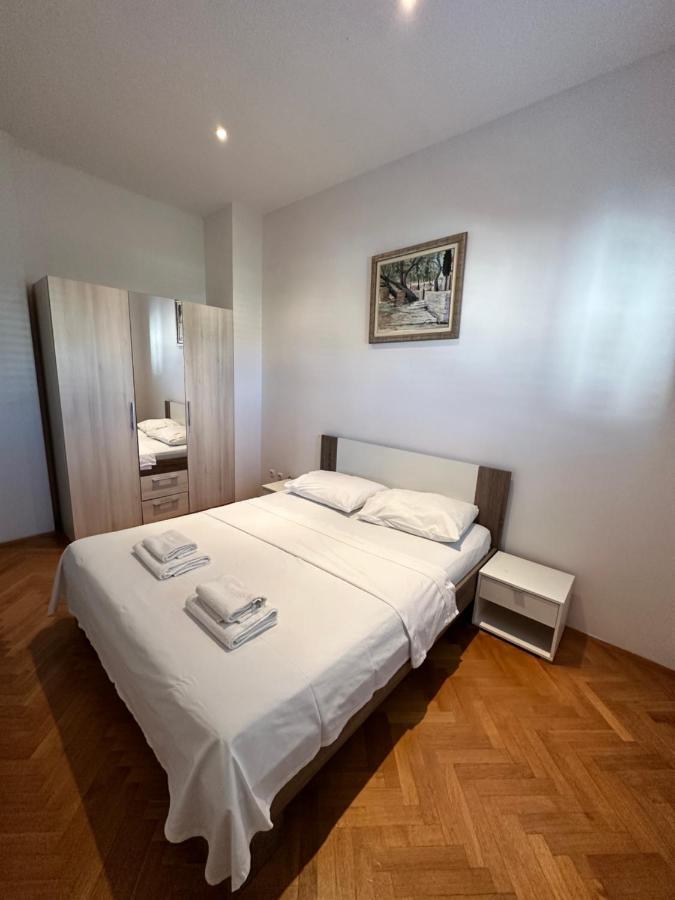 Apartments Villa Ohana Kaštela エクステリア 写真