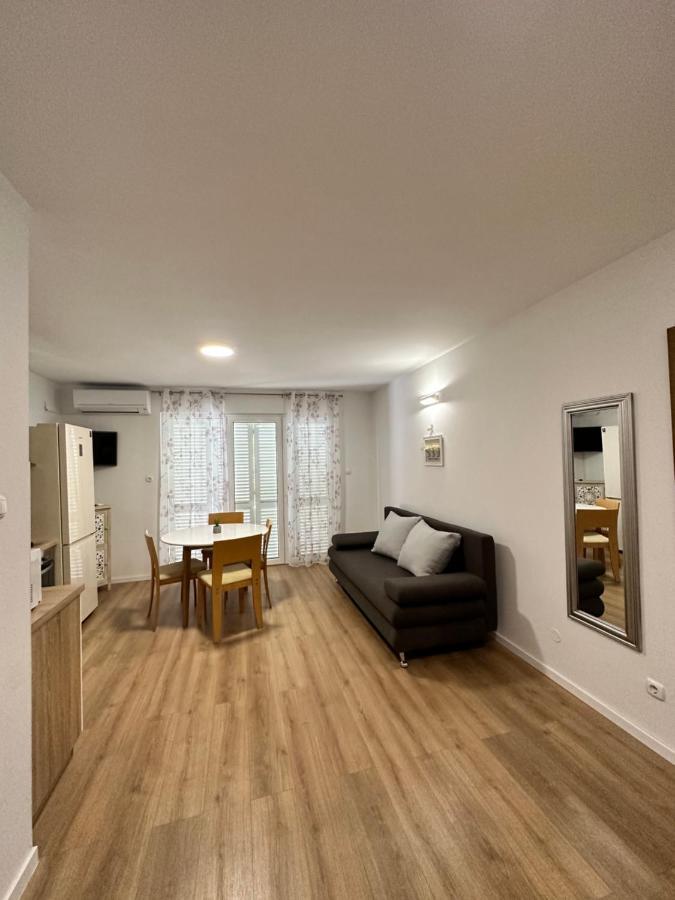 Apartments Villa Ohana Kaštela エクステリア 写真
